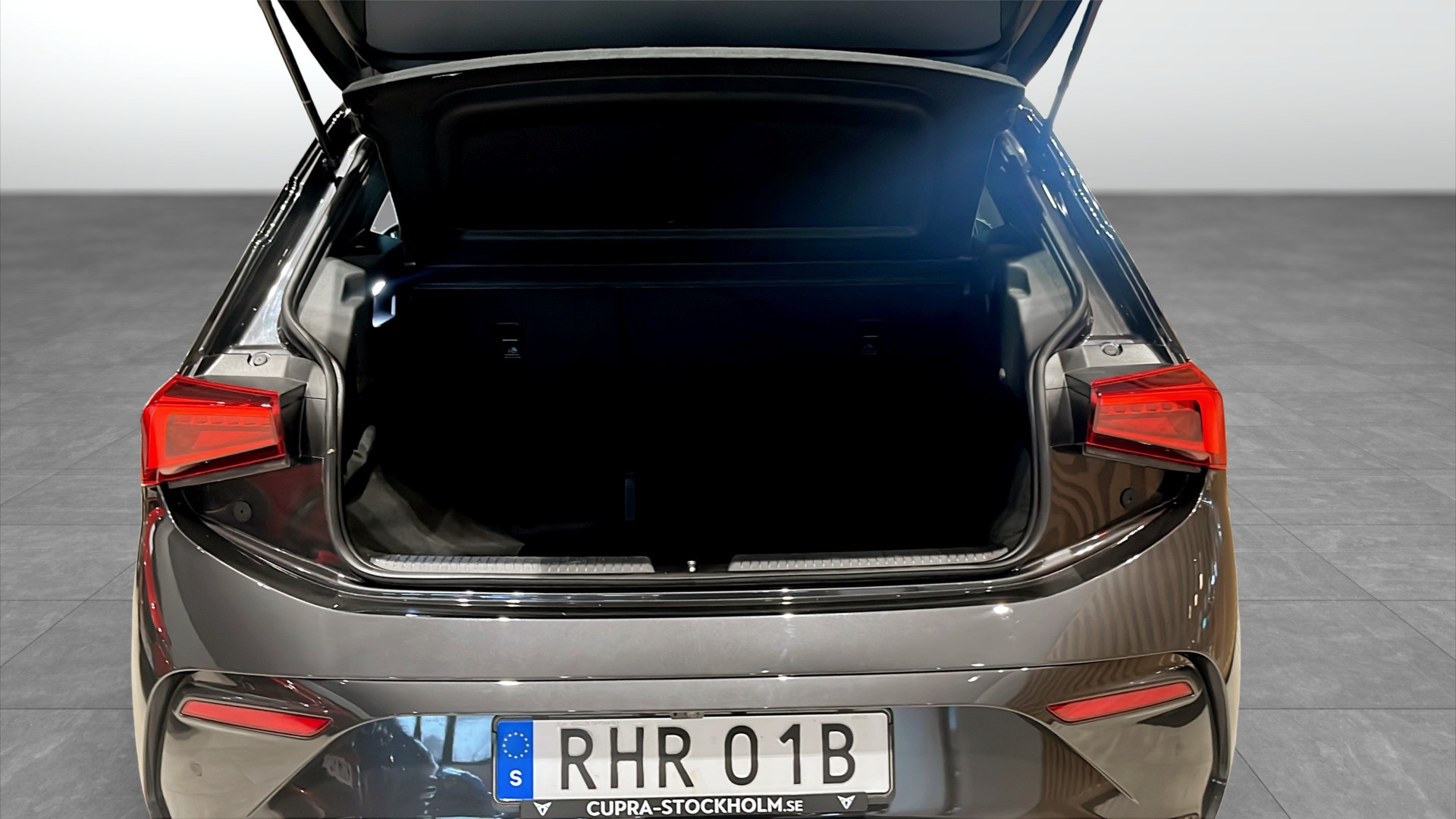 CUPRA Born RHR01B