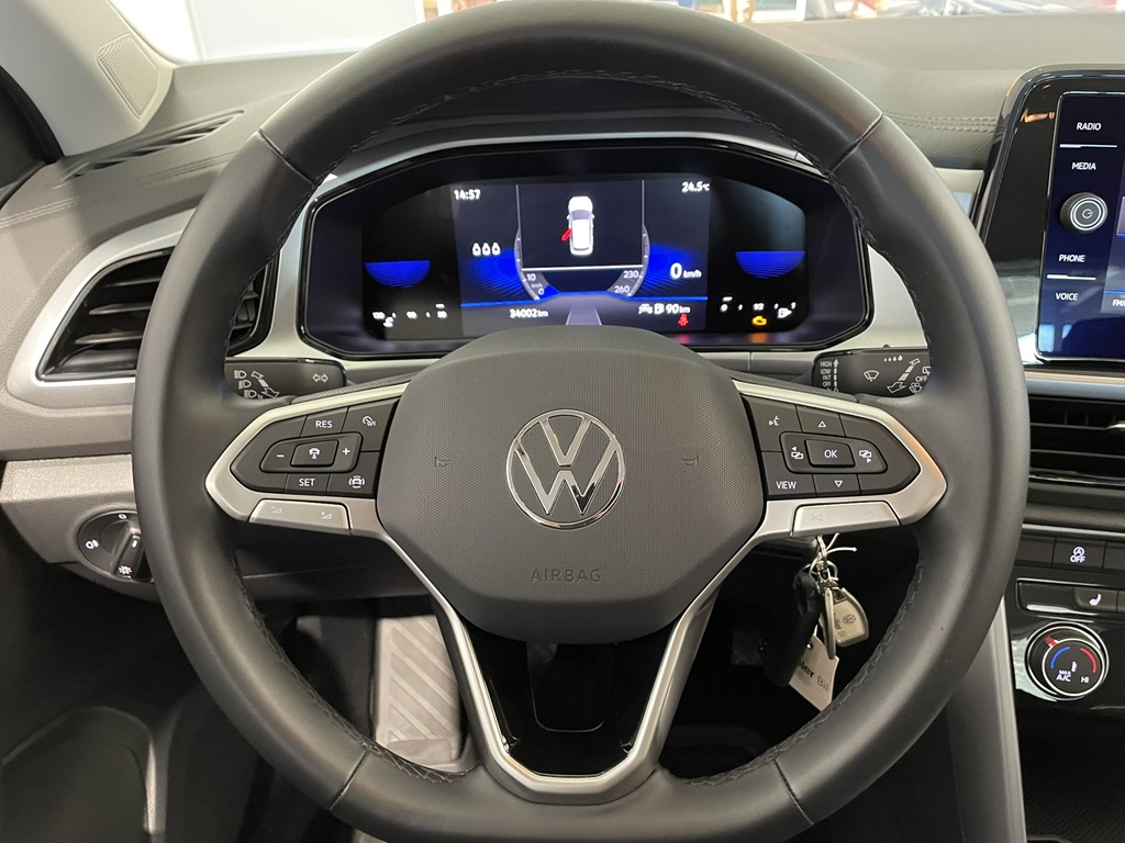 Volkswagen T-Roc RJA290