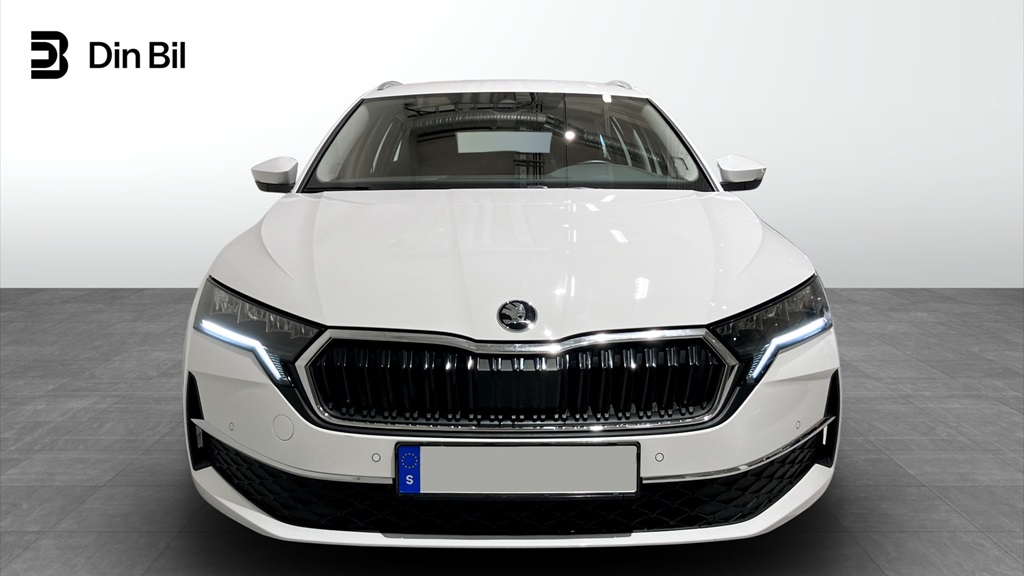 Skoda Octavia Combi RJB32W