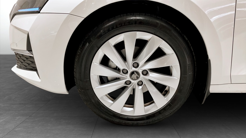 Skoda Octavia Combi RJB32W