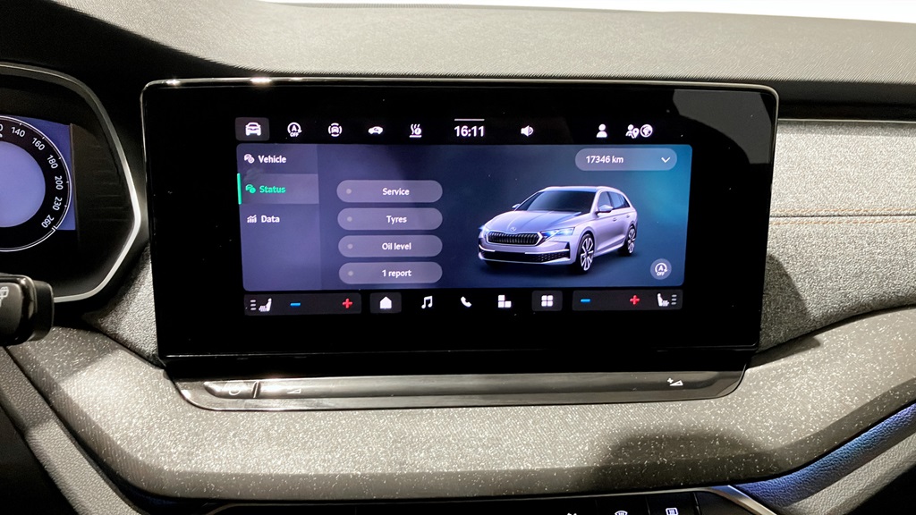 Skoda Octavia Combi RJB32W