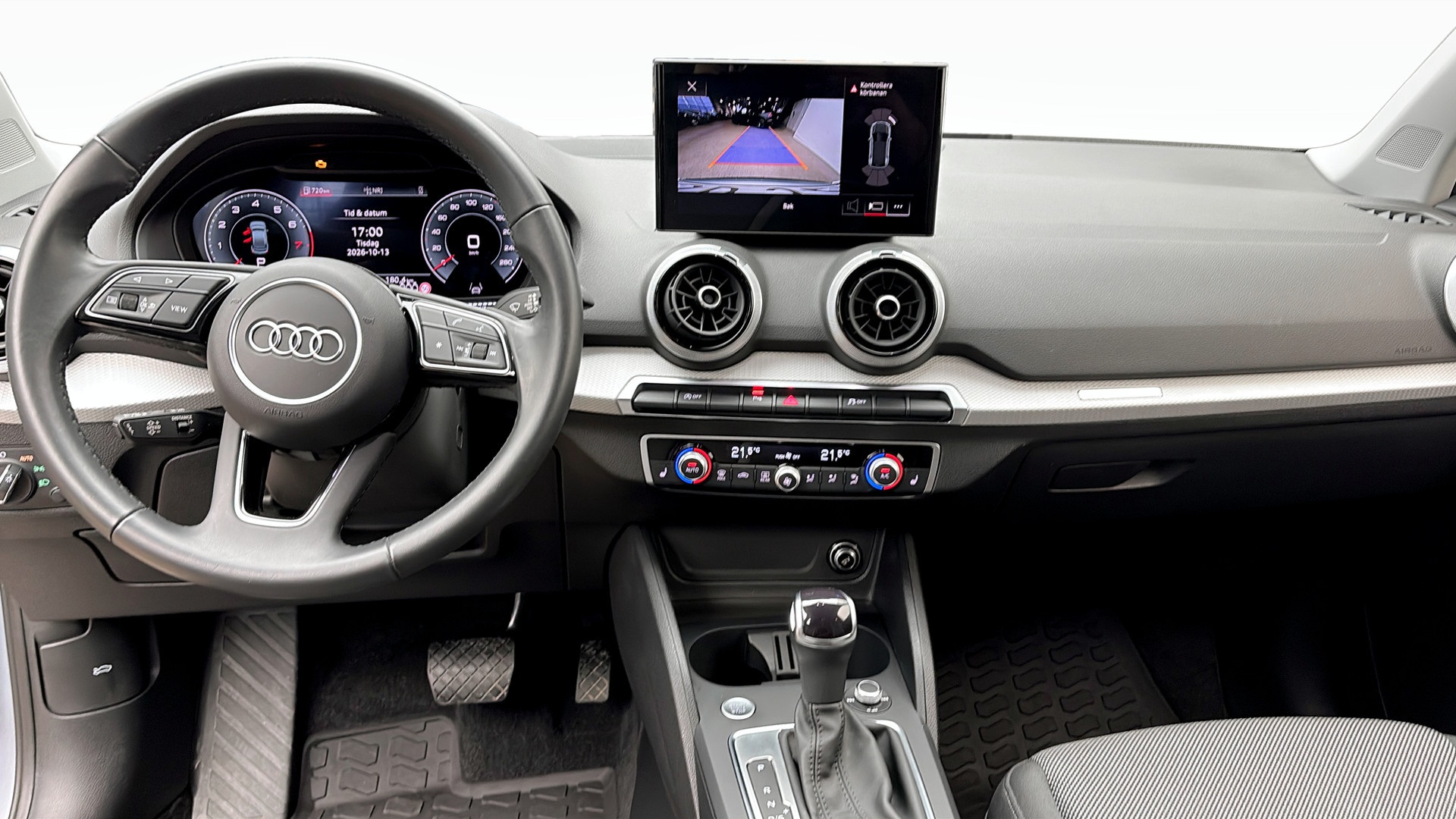 Audi Q2 RJB52A