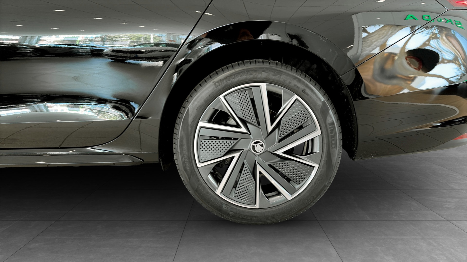 Skoda Superb RJC12N