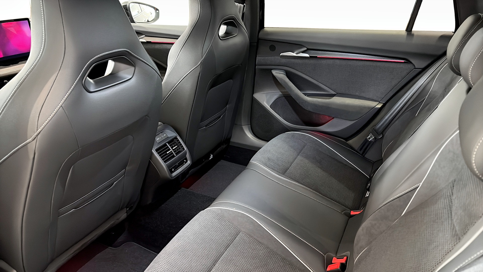 Skoda Superb RJC12N