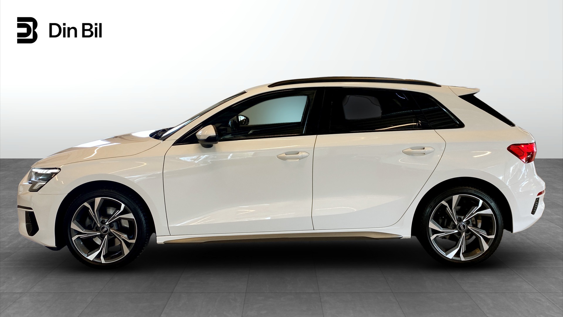 Audi A3 RJJ16A