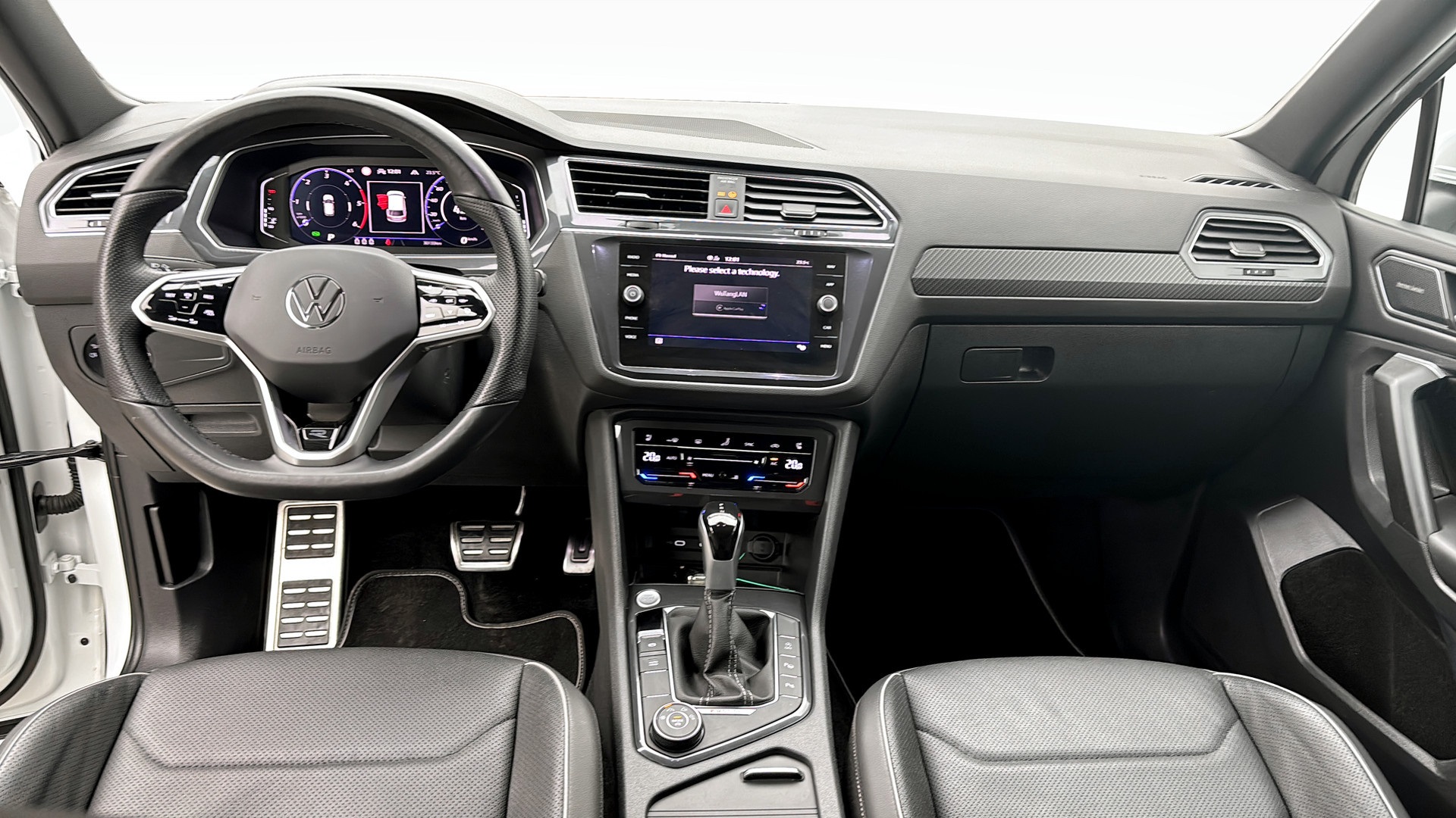Volkswagen Tiguan RJJ39H