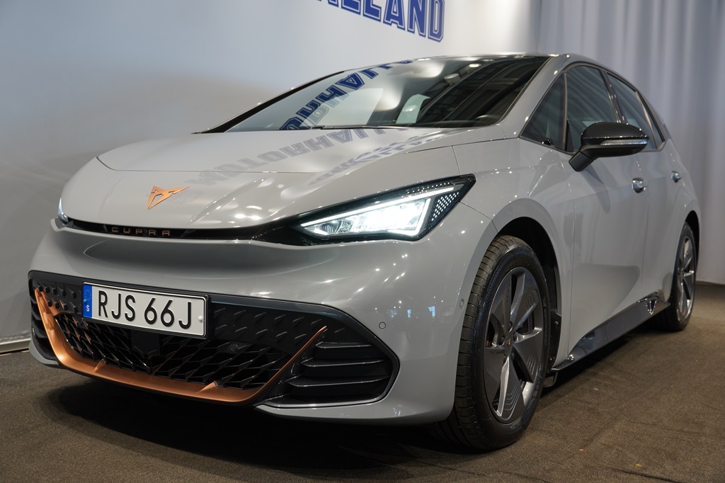 CUPRA Born RJS66J