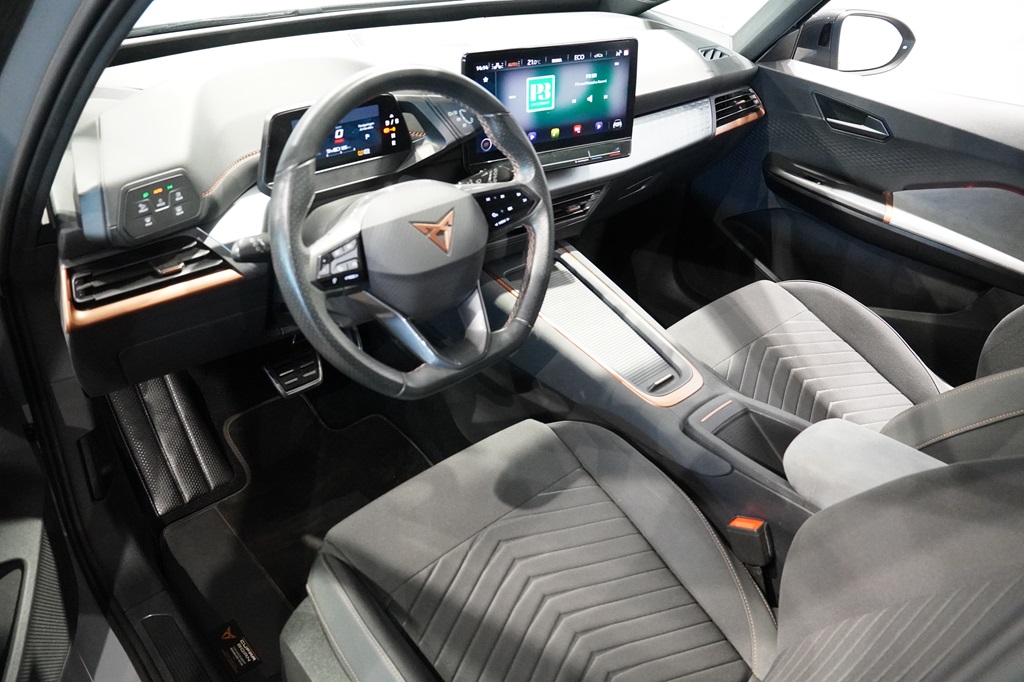 CUPRA Born RJS66J