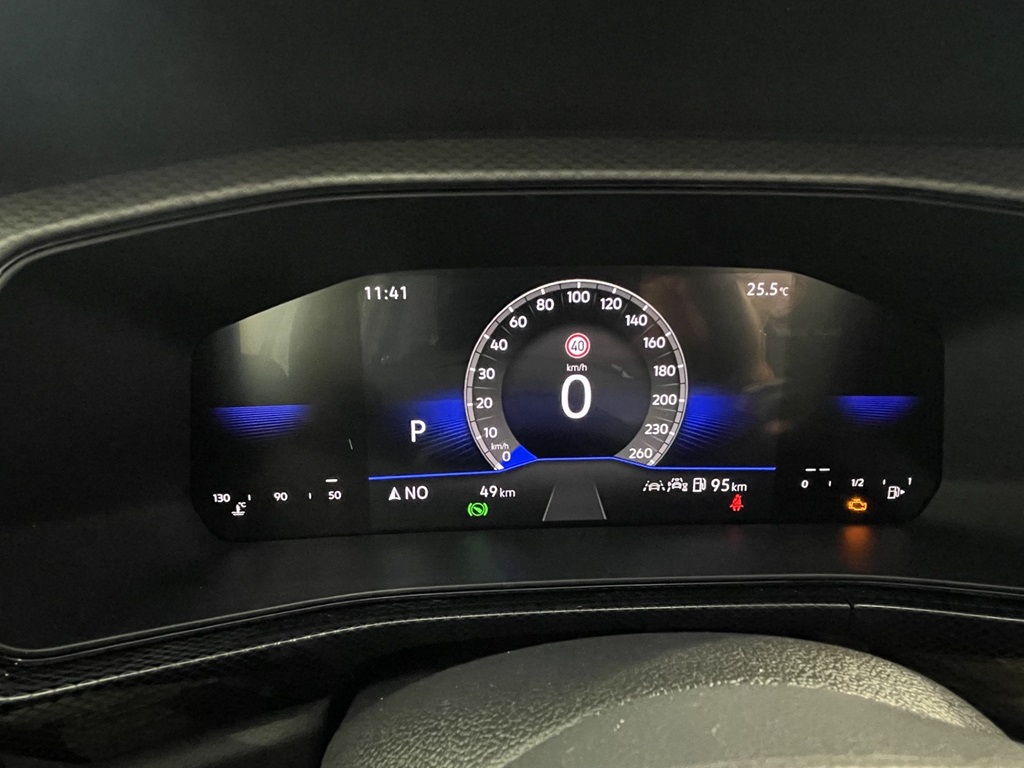 Volkswagen T-Cross RLJ09Y
