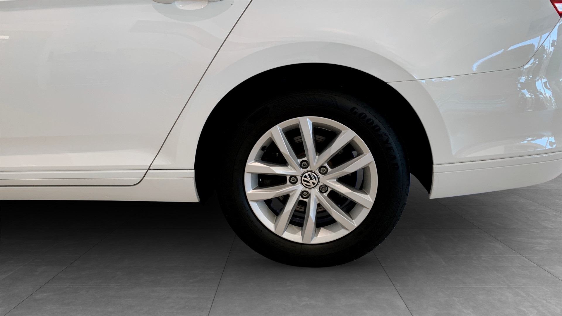 Volkswagen Passat Sportscombi RLL46F