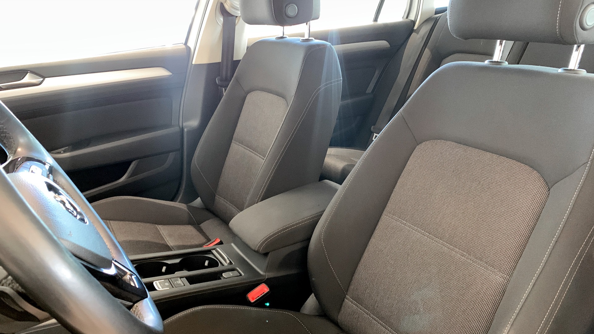 Volkswagen Passat Sportscombi RLL46F