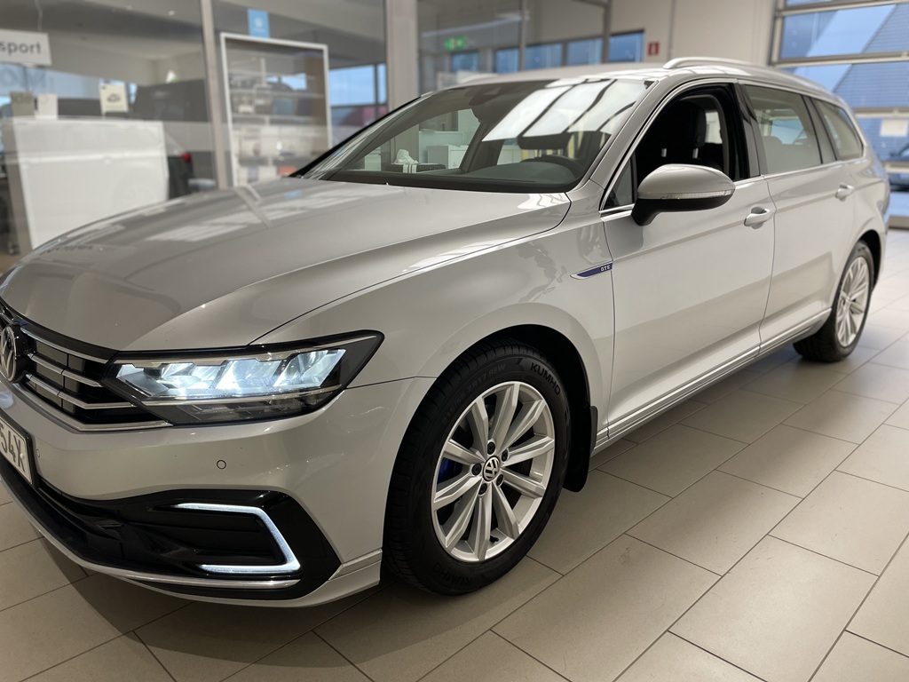 Volkswagen Passat Sportscombi RLL54X