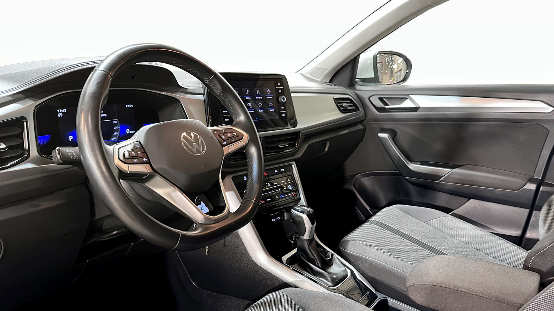 Volkswagen T-Roc RLW857