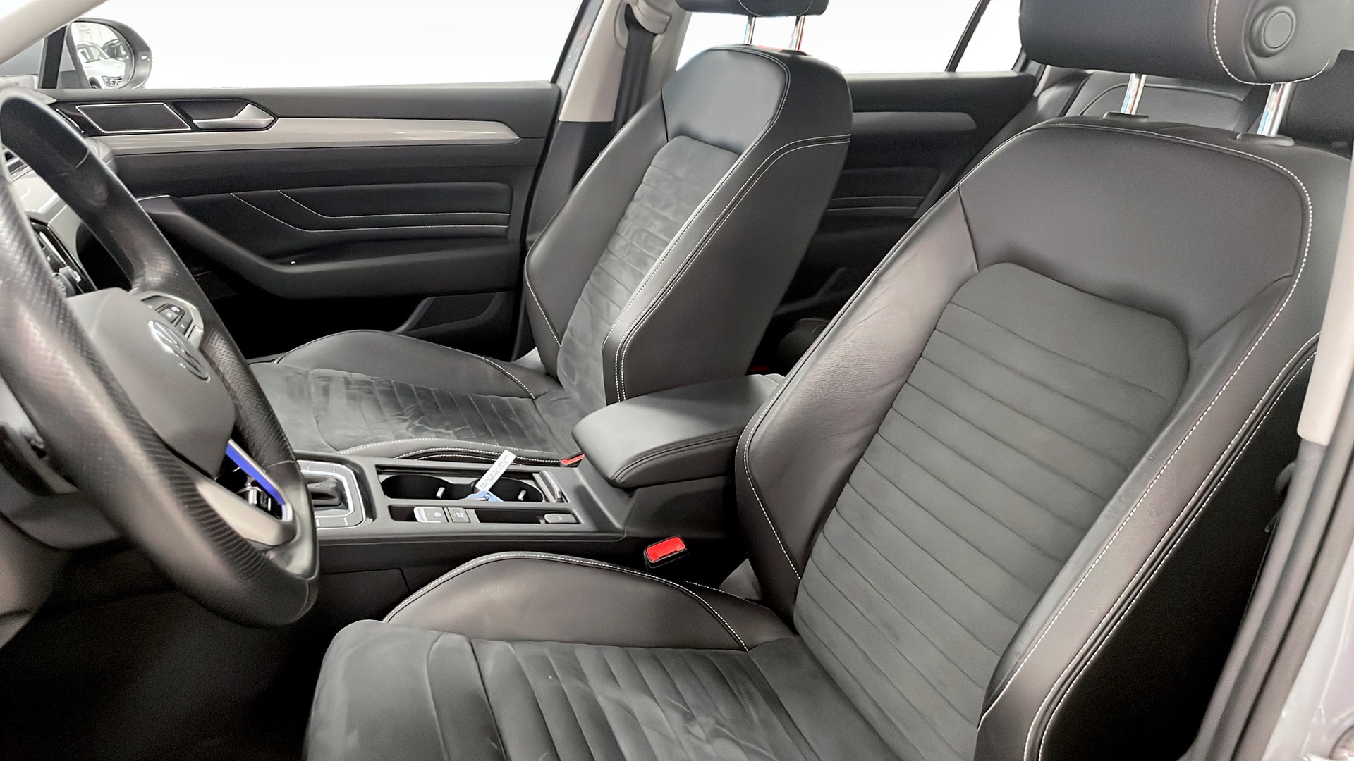 Volkswagen Passat Sportscombi RMA05Y