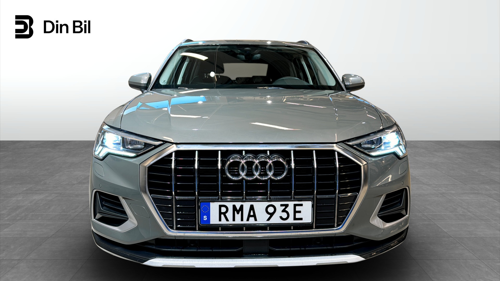 Audi Q3 RMA93E