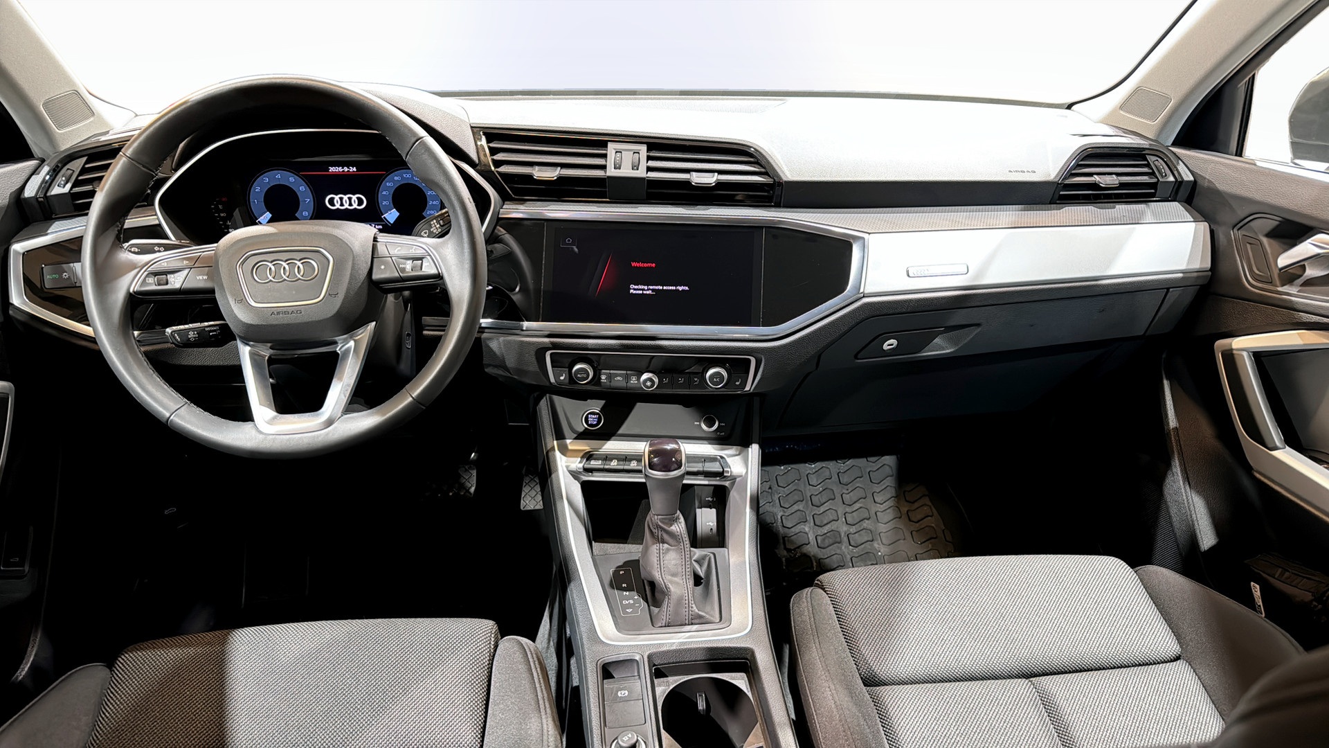 Audi Q3 RMA93E