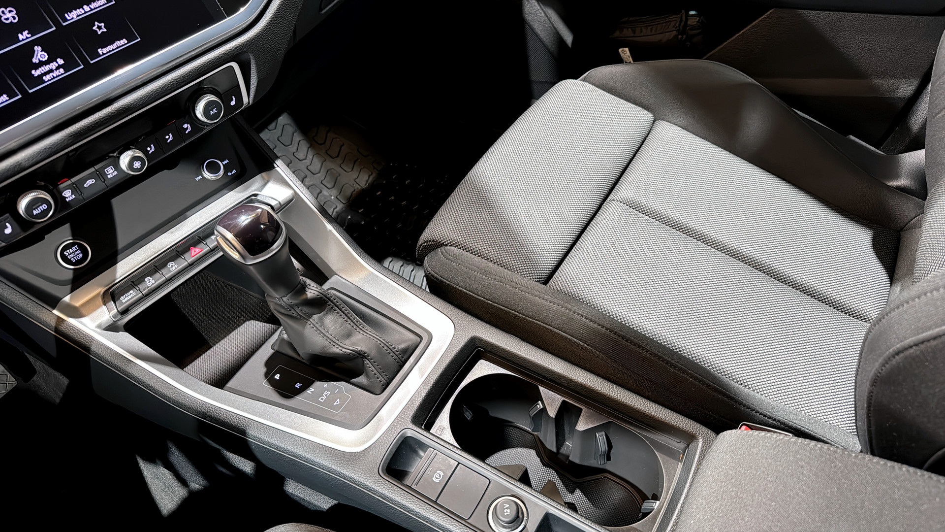 Audi Q3 RMA93E