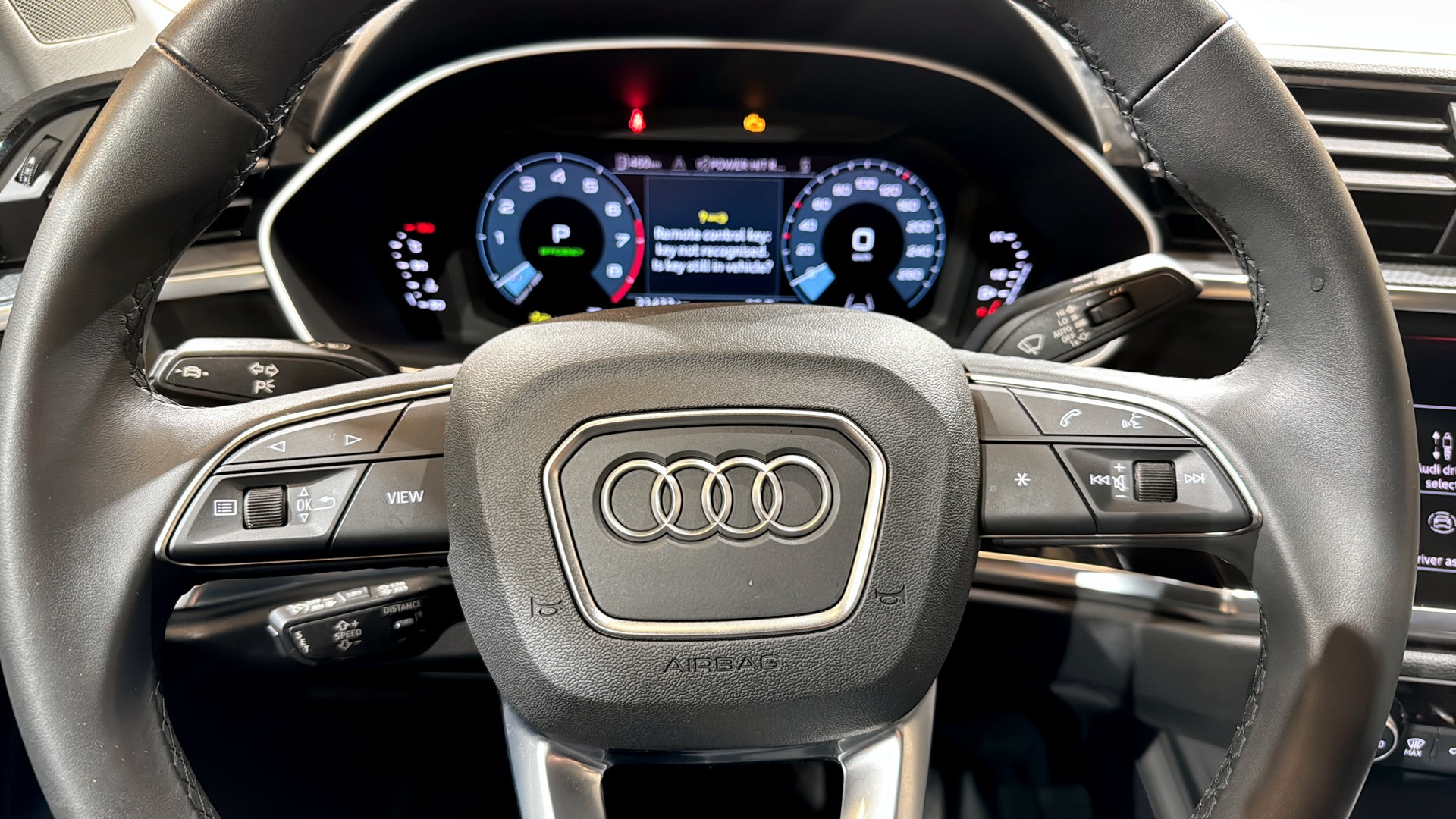 Audi Q3 RMA93E