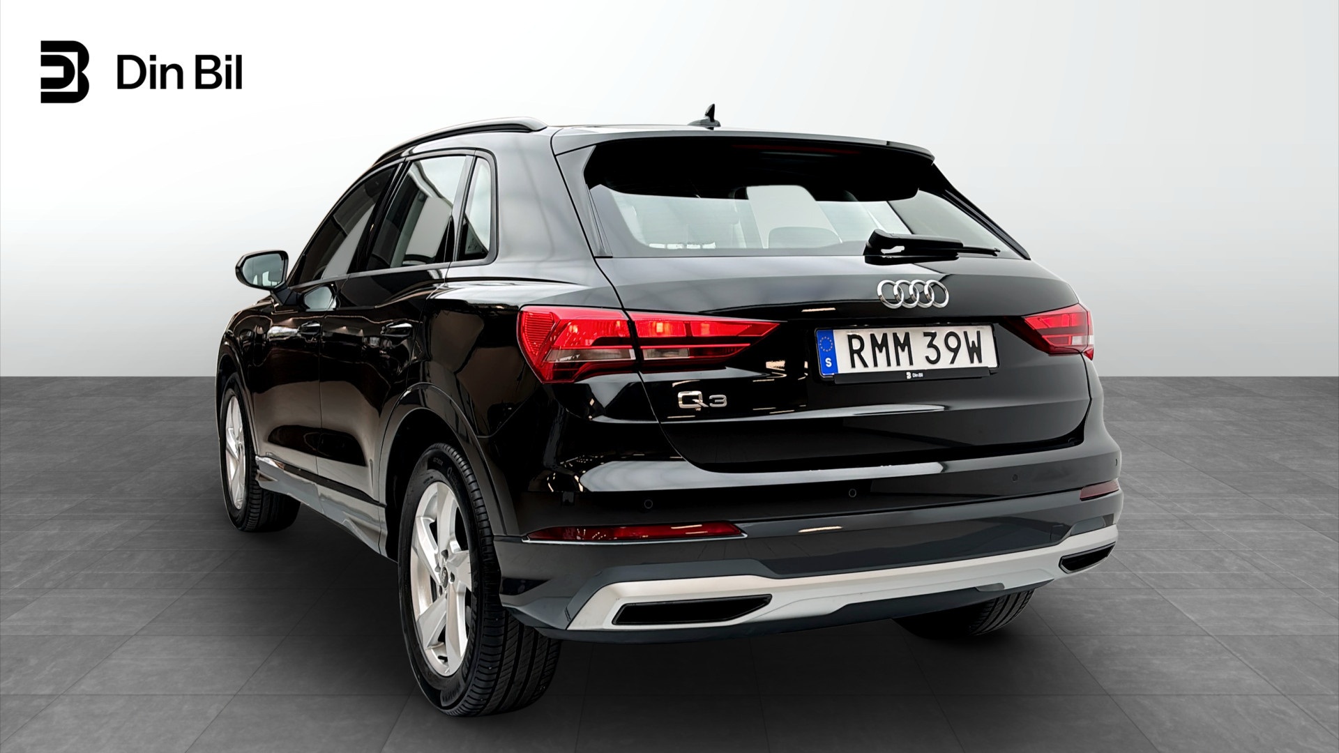 Audi Q3 RMM39W