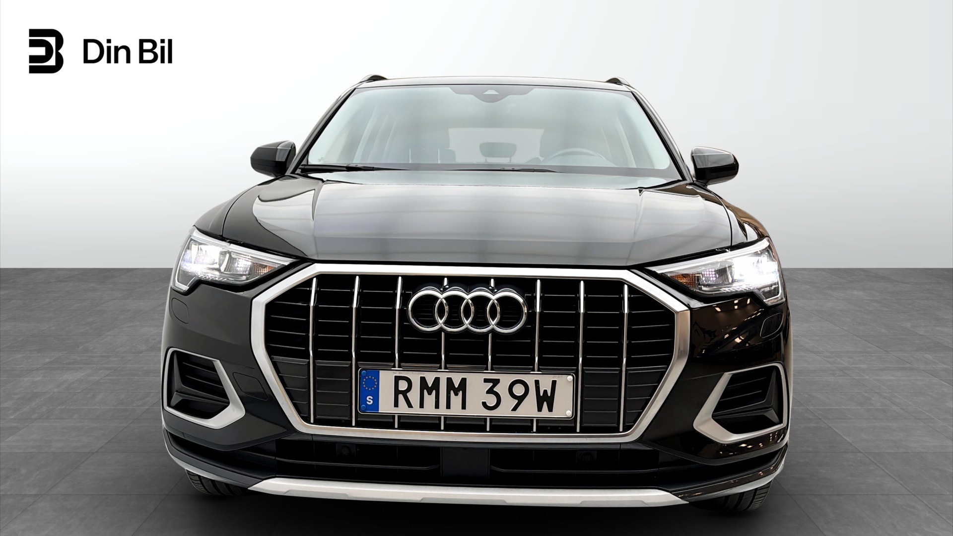 Audi Q3 RMM39W