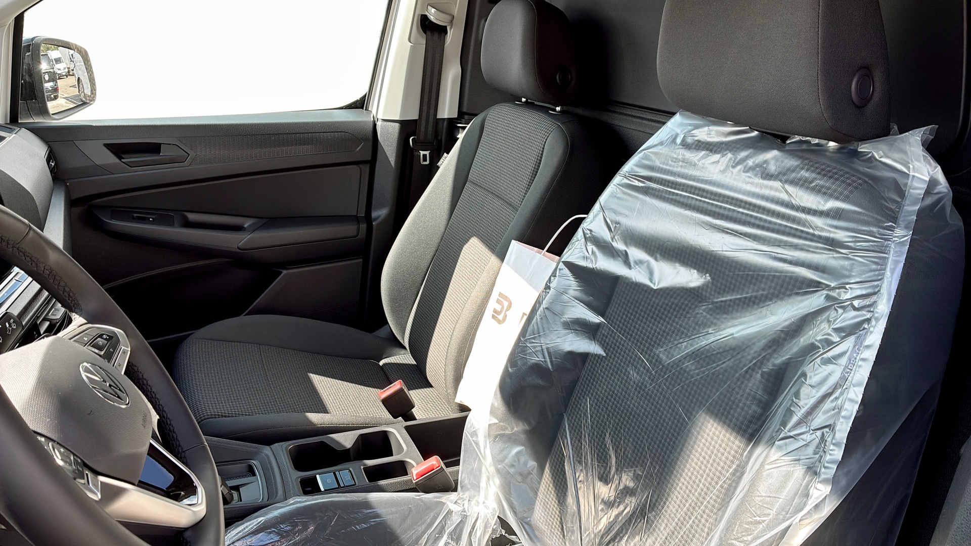 Volkswagen Caddy Cargo RMM76U