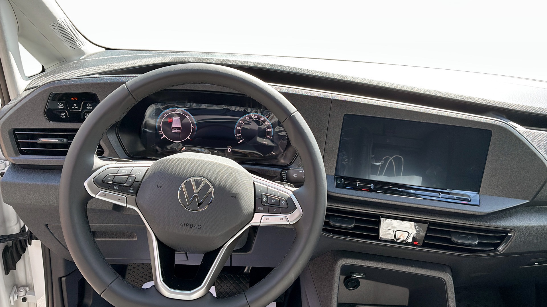 Volkswagen Caddy Cargo RMM76U