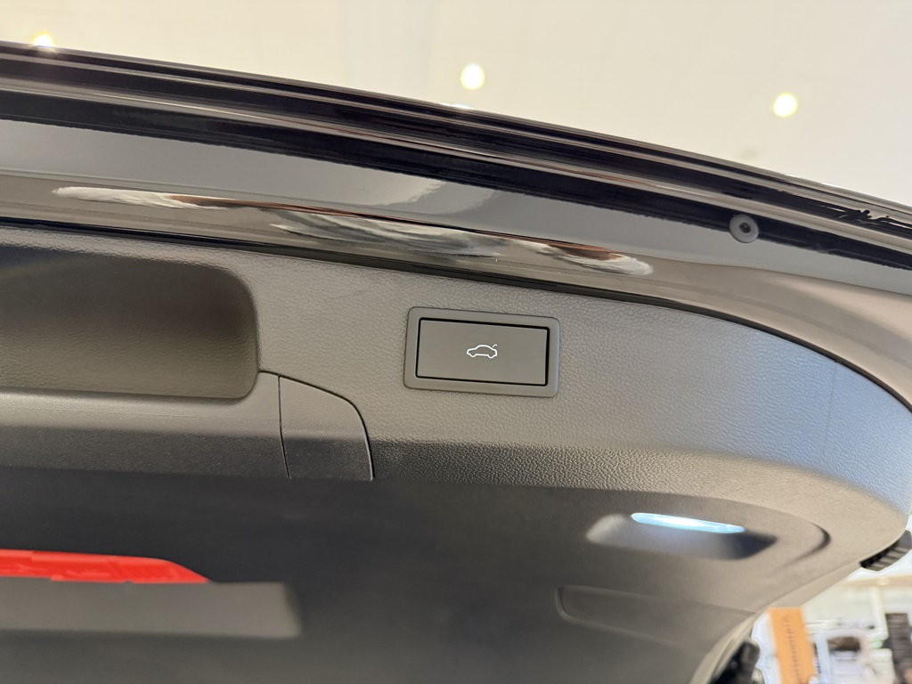 Volkswagen Passat RMM94F
