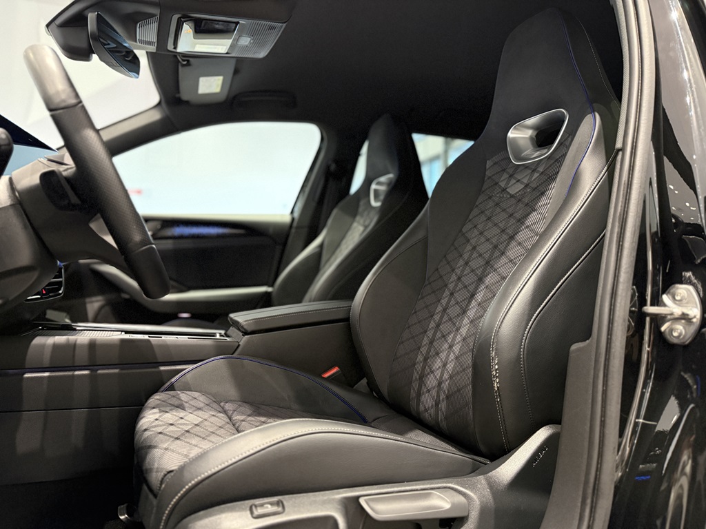 Volkswagen Passat RMM94F