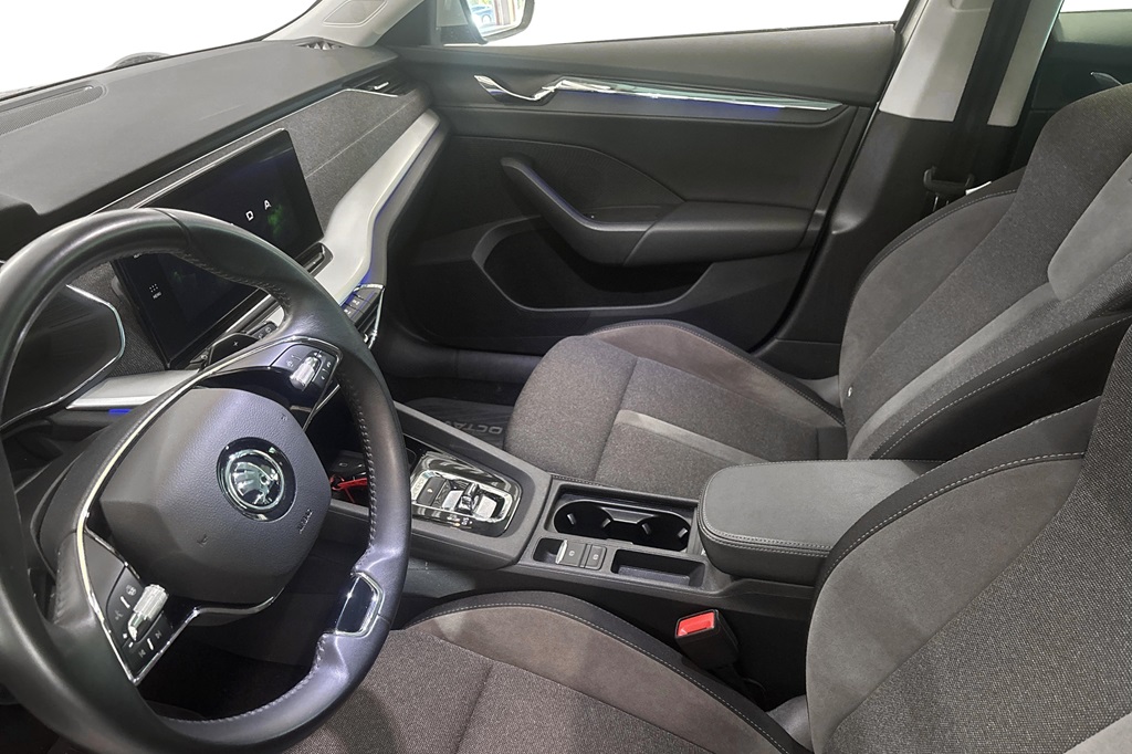 Skoda Octavia RNC36N