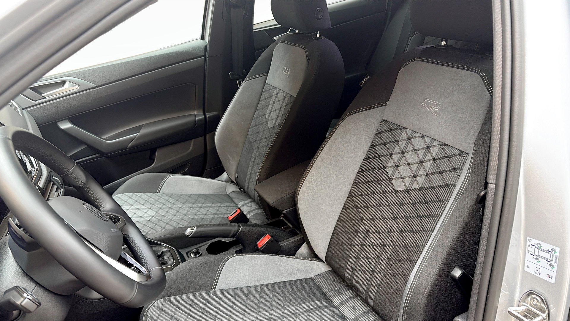 Volkswagen Taigo RNG40E