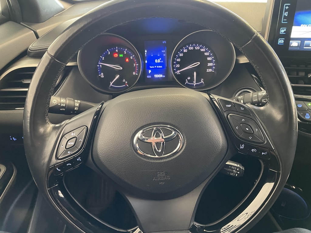 Toyota C-HR RNH65Y