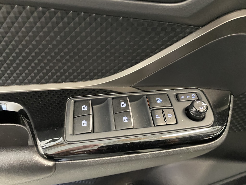 Toyota C-HR RNH65Y