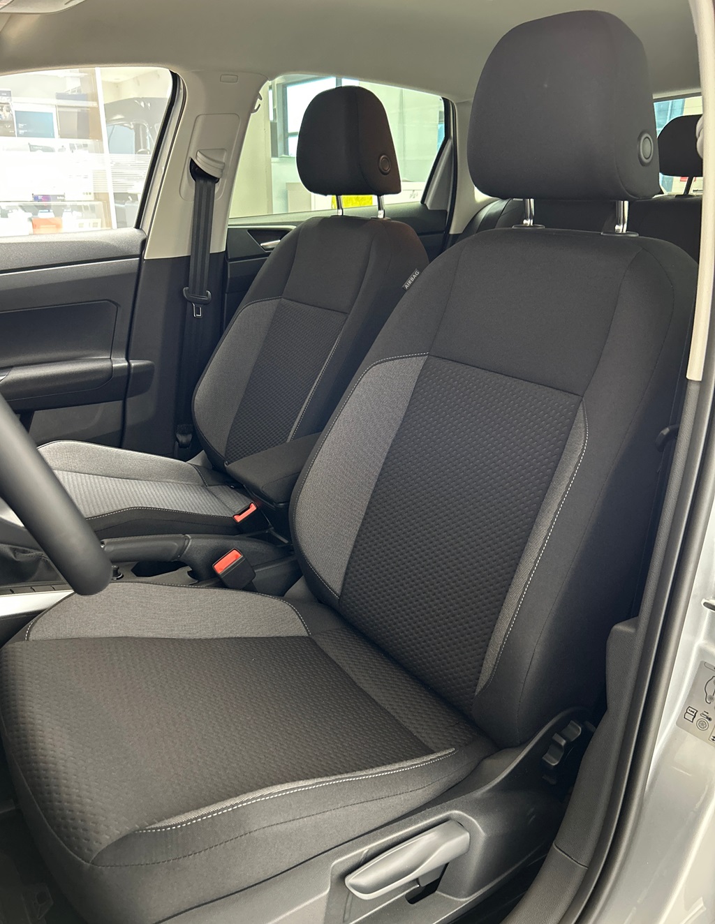 Volkswagen Polo RNJ41C