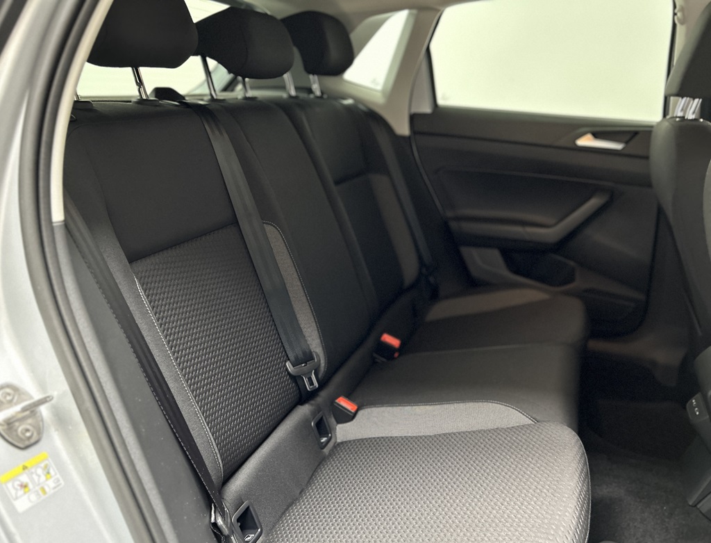 Volkswagen Polo RNJ41C