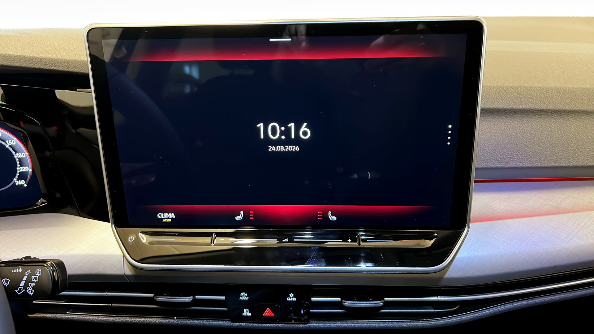 Volkswagen Golf RNJ77W