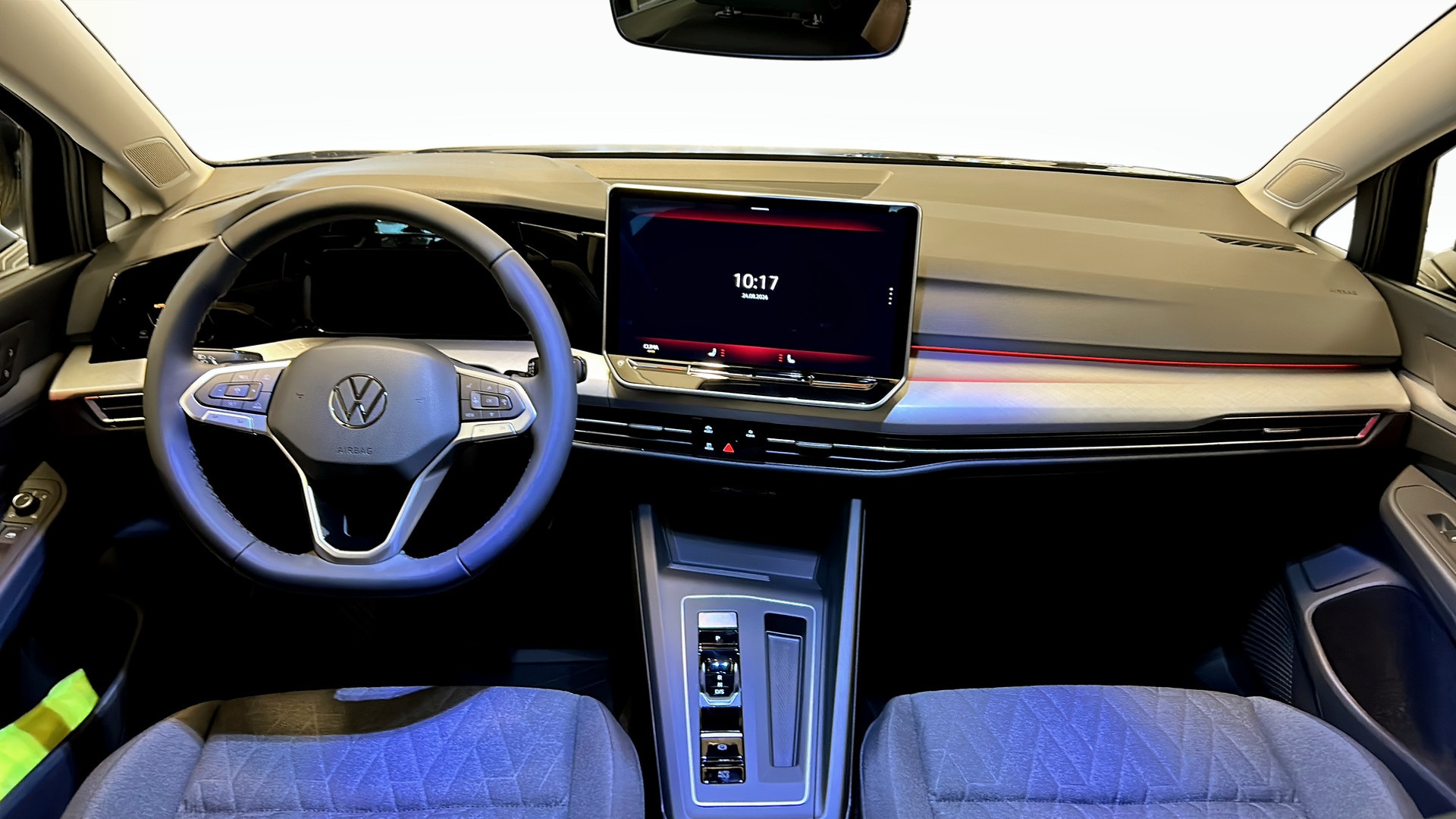 Volkswagen Golf RNJ77W