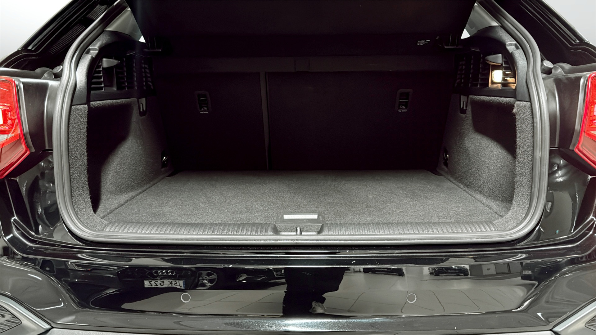 Audi Q2 RRA50H