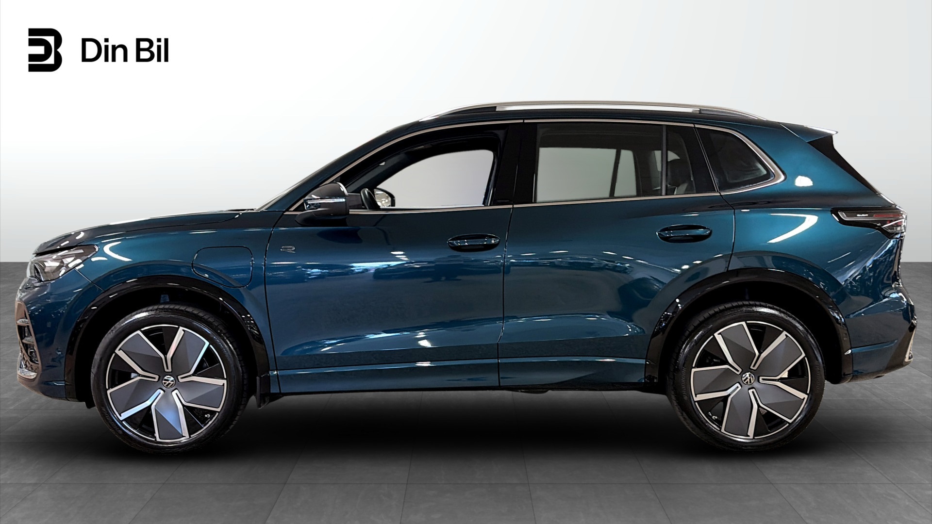 Volkswagen Tiguan RRB61H