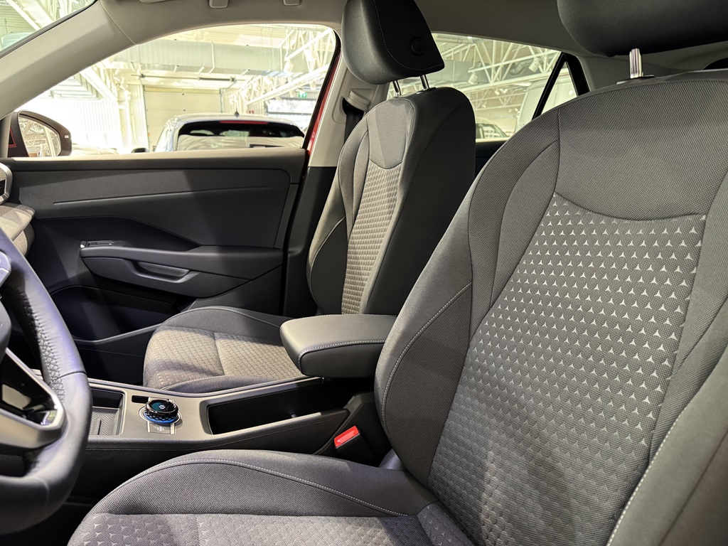 Volkswagen T-Roc RRB82P