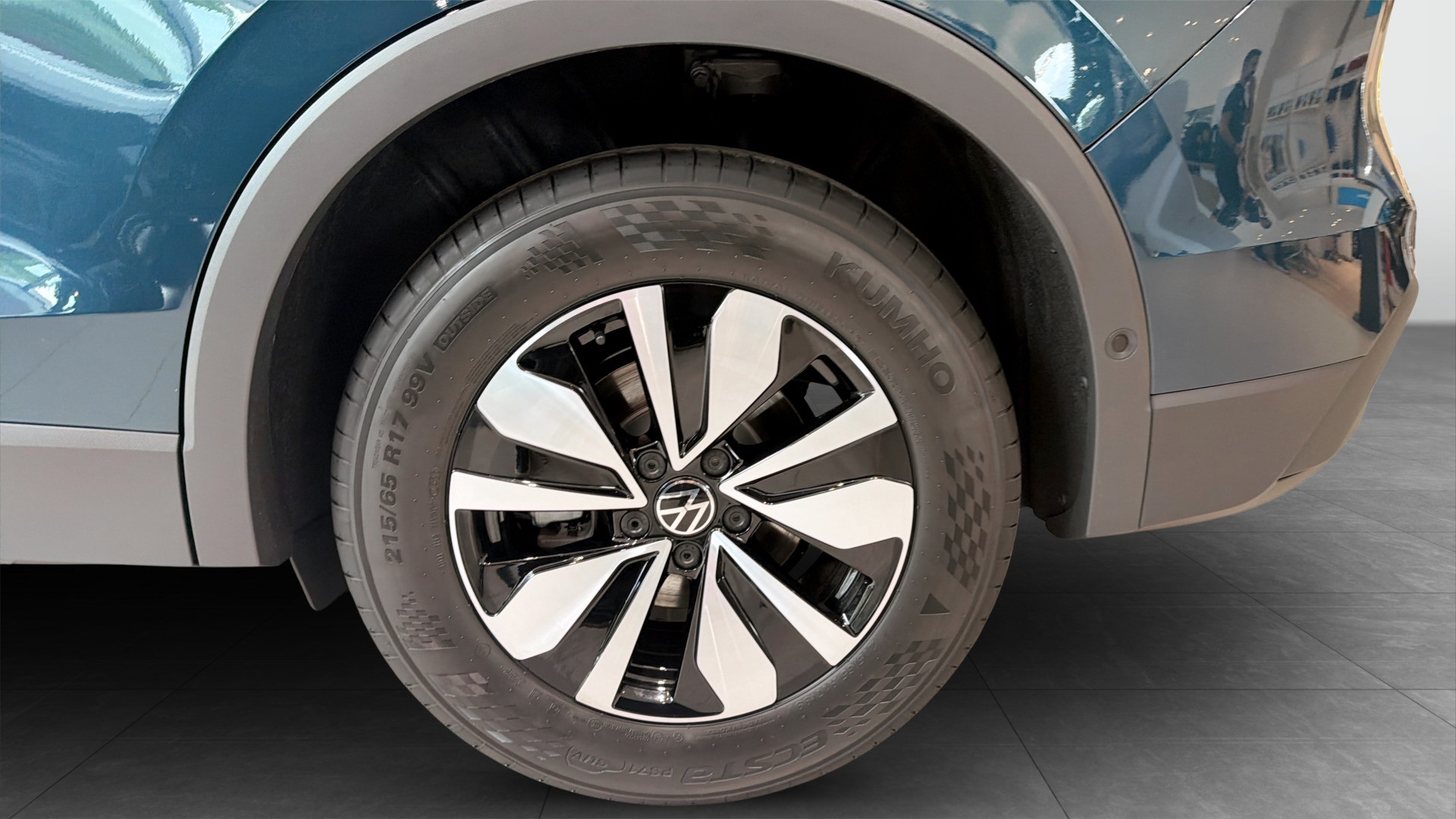 Volkswagen Tiguan RRJ78D