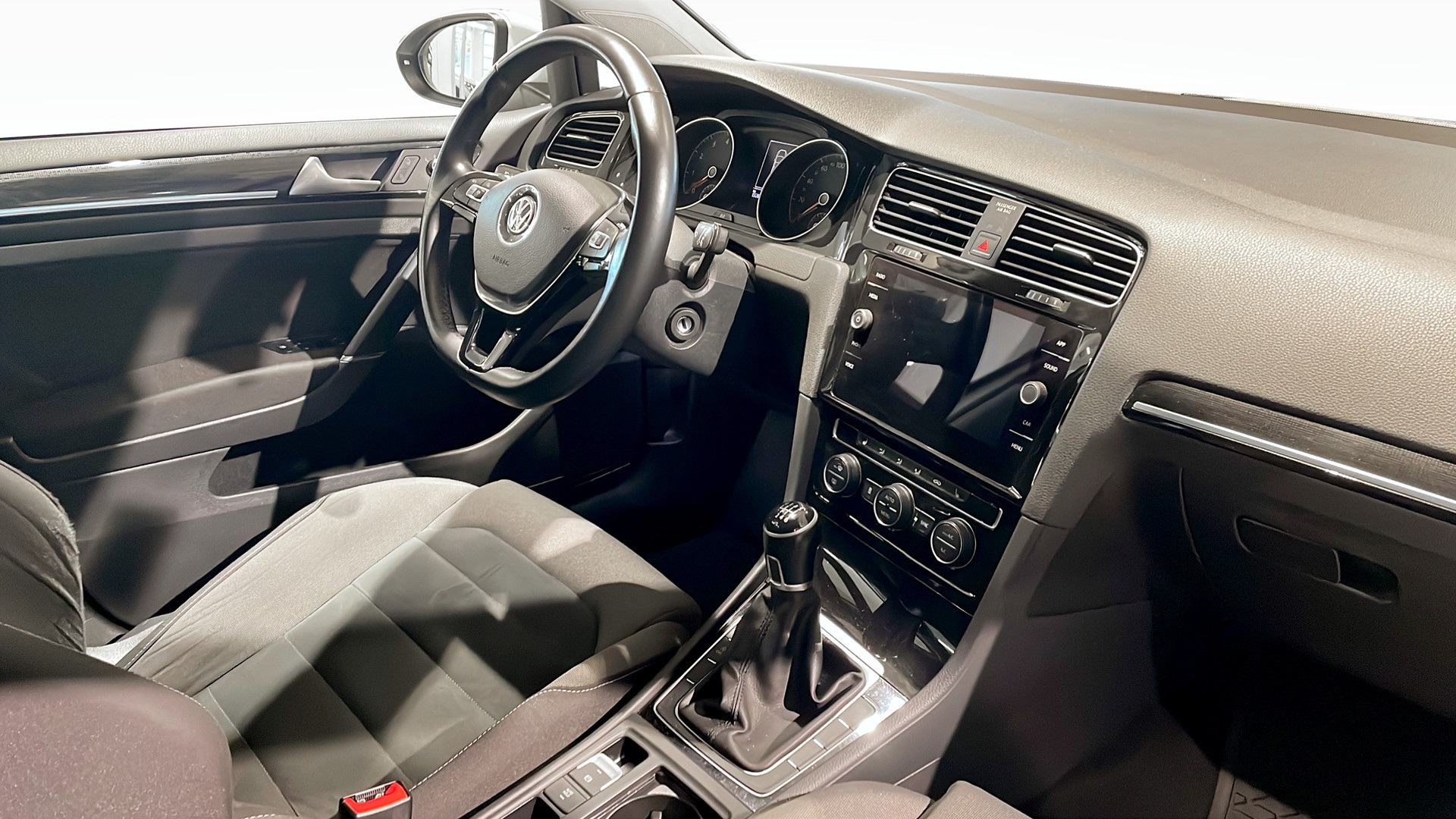 Volkswagen Golf Sportscombi RRM443
