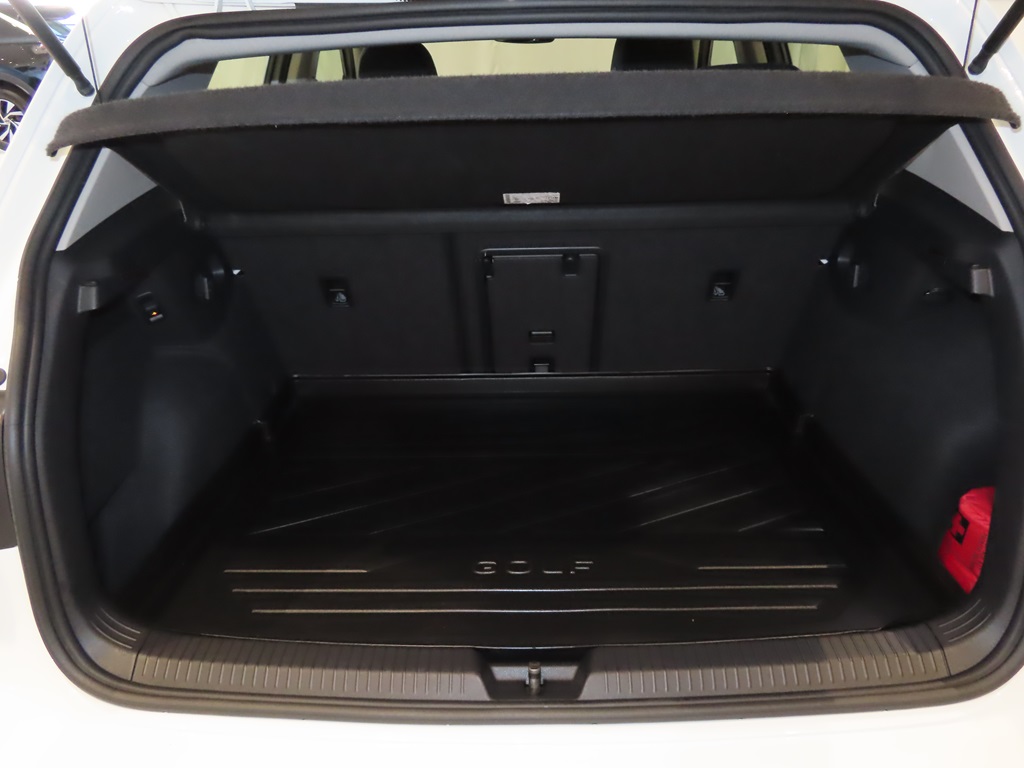Volkswagen Golf RRM54T