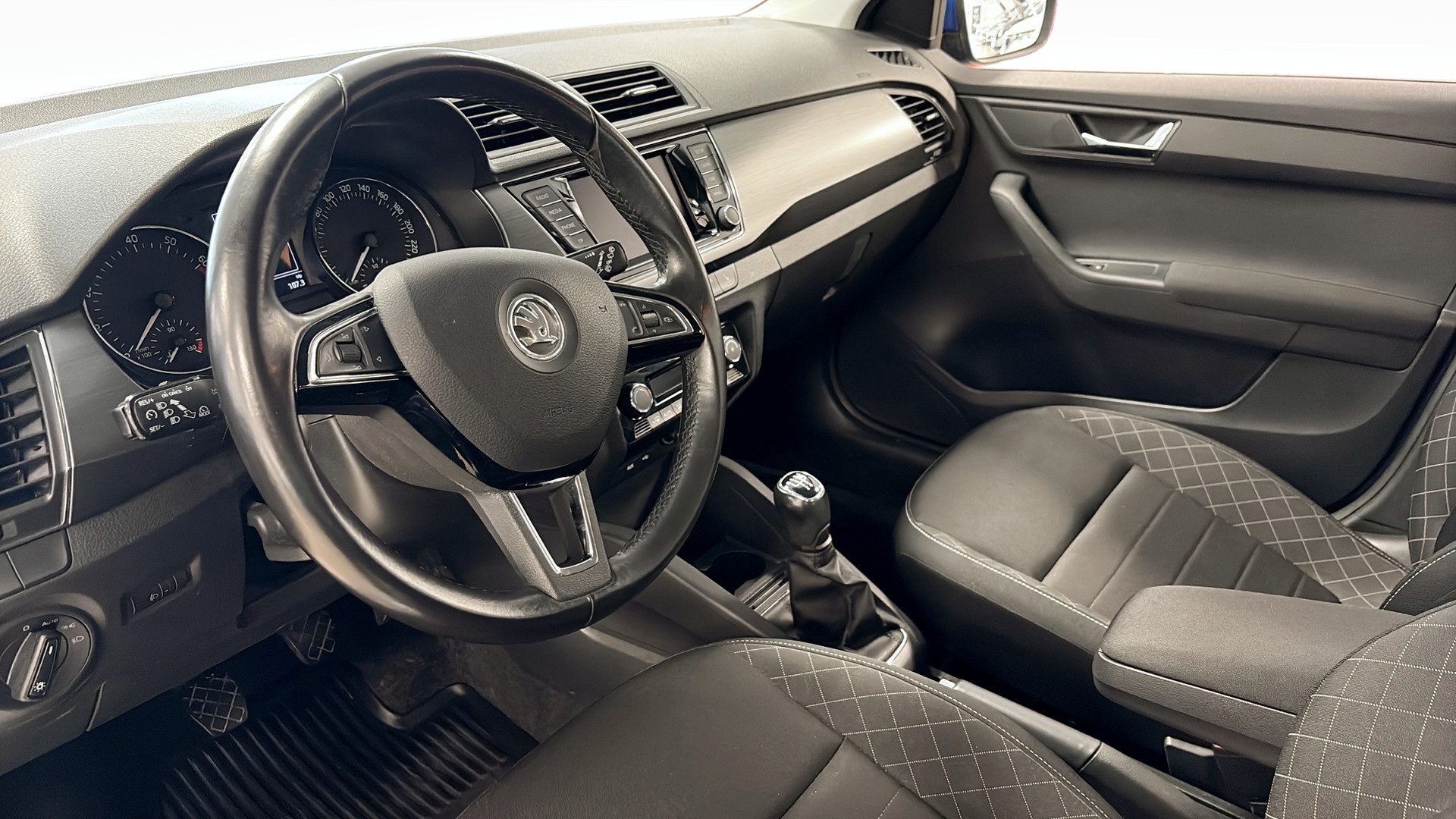 Skoda Fabia RRR764