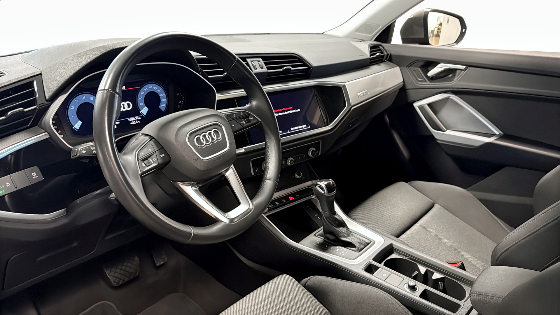 Audi Q3 RRS40E