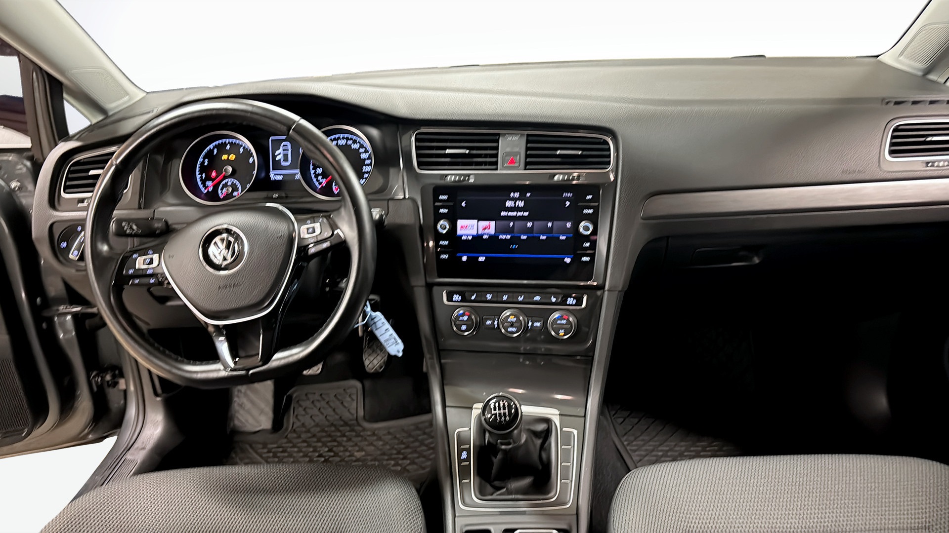 Volkswagen Golf RTD309