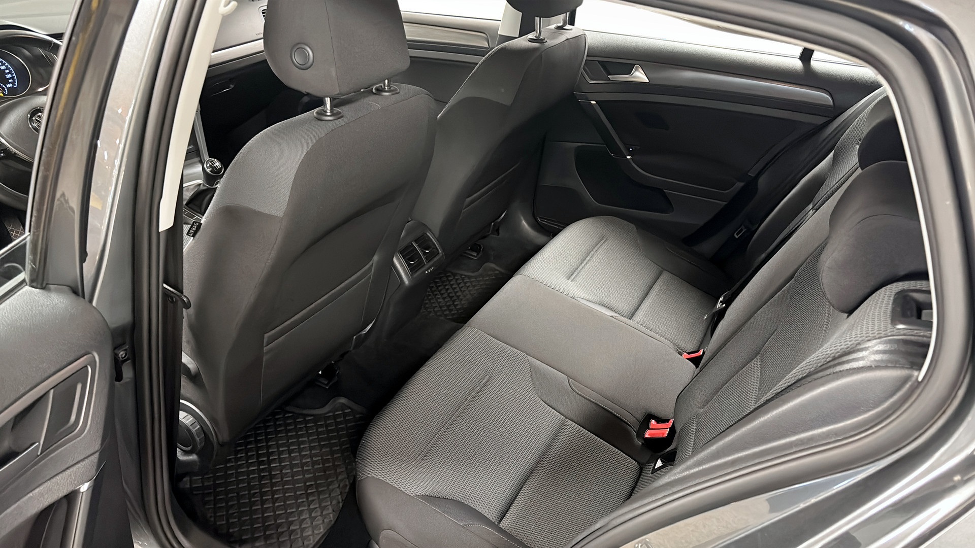Volkswagen Golf RTD309