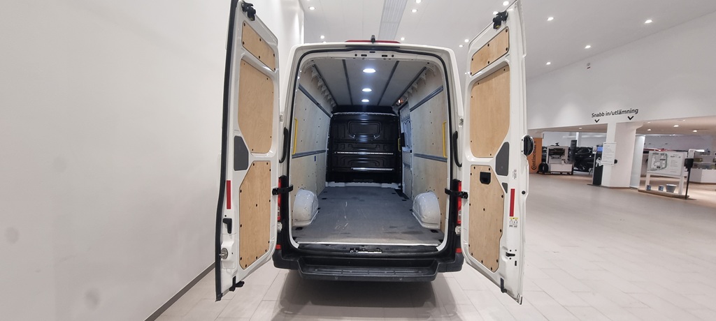 Volkswagen Crafter Skåp lång hjulbas RTG204