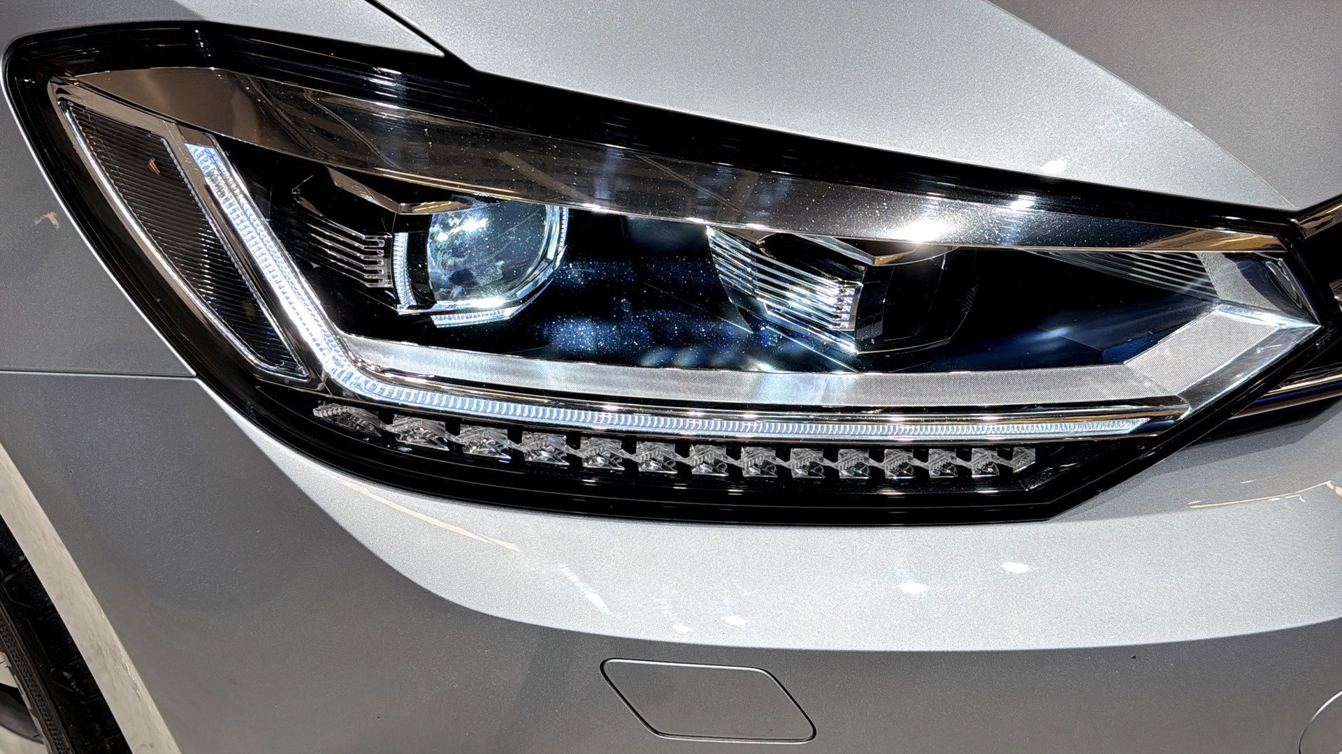 Volkswagen Touran RTG40S