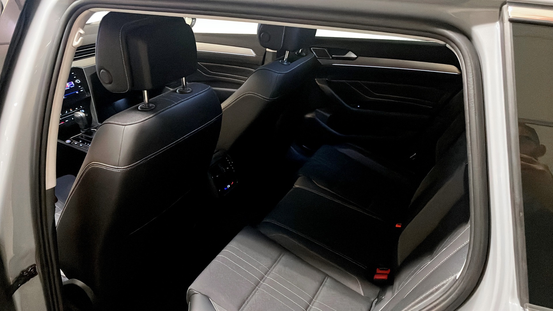 Volkswagen Passat RTJ01G