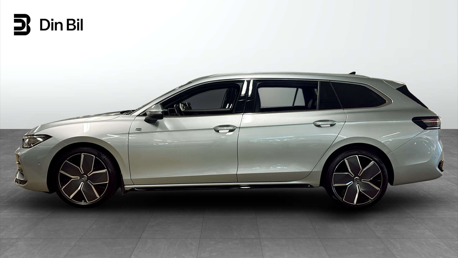 Volkswagen Passat Sportscombi RTJ06H